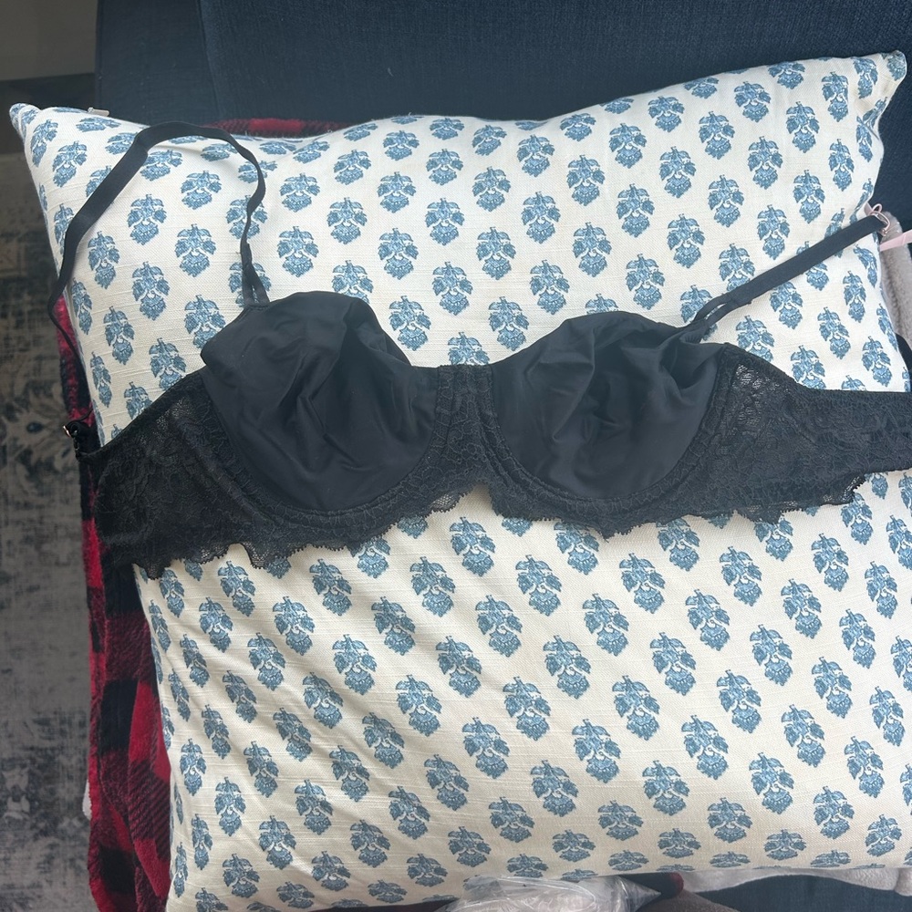 Victoria's Secret Black Lace Bra